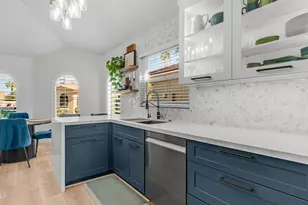 1045 E Sunburst Ln, Tempe, AZ 85284 - Photo 8