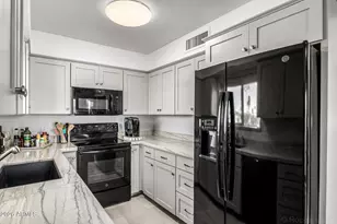 5518 E Lindstrom Ln, Mesa, AZ 85215 - Photo 14