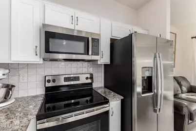 2257 W Echo Lane, Phoenix, AZ 85021 - Photo 10