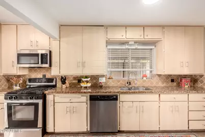 4101 E Edgemont Avenue, Phoenix, AZ 85008 - Photo 10