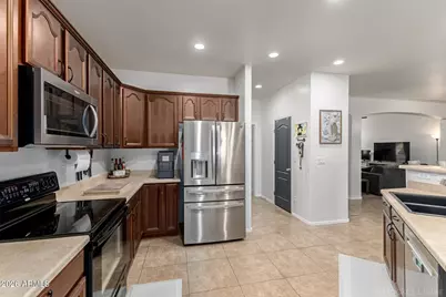 27125 N 172nd Lane, Surprise, AZ 85387 - Photo 10