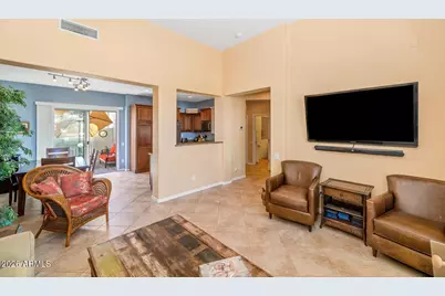 3932 E Melinda Drive, Phoenix, AZ 85050 - Photo 8