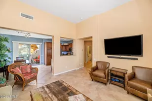 3932 E Melinda Dr, Phoenix, AZ 85050 - Photo 8