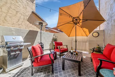 3932 E Melinda Drive, Phoenix, AZ 85050 - Photo 1