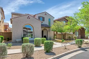 3932 E Melinda Dr, Phoenix, AZ 85050 - Photo 2