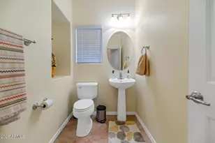 3932 E Melinda Dr, Phoenix, AZ 85050 - Photo 12