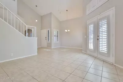 1047 E Sunburst Lane, Tempe, AZ 85284 - Photo 2