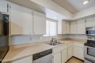 25243 S Cloverland Dr, Sun Lakes, AZ 85248 - Photo 14
