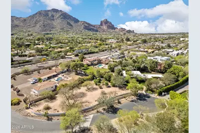 6524 N 61st Street, Paradise Valley, AZ 85253 - Photo 1