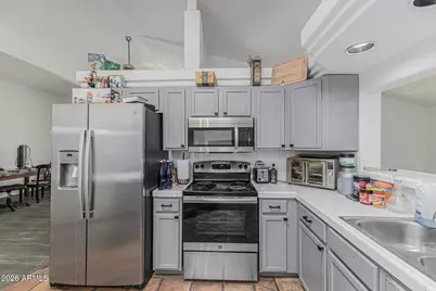 15433 N 17th Drive, Phoenix, AZ 85023 - Photo 8