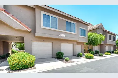 1633 E Lakeside Drive #131, Gilbert, AZ 85234 - Photo 1