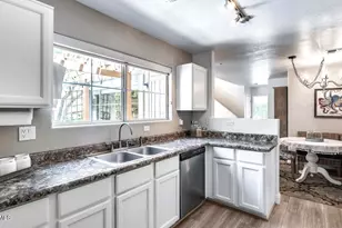 1633 E Lakeside Dr, Gilbert, AZ 85234 - Photo 2