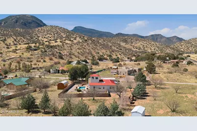 6033 S Apache Rose Trail, Hereford, AZ 85615 - Photo 2