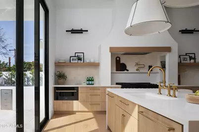 4120 N 44th Place, Phoenix, AZ 85018 - Photo 10