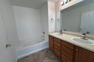 17187 N 185th Dr, Surprise, AZ 85374 - Photo 6