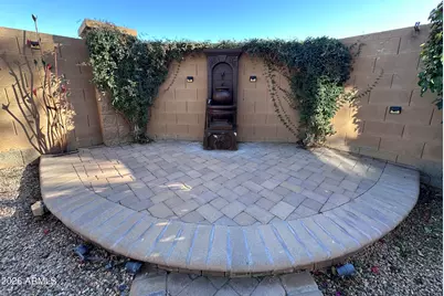 17187 N 185th Drive, Surprise, AZ 85374 - Photo 12