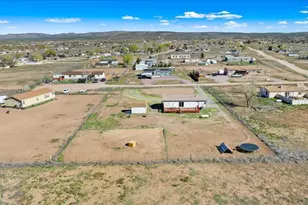 325 E Houston Rd, Paulden, AZ 86334 - Photo 36