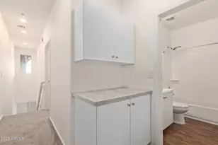 2323 E Huntington Dr, Phoenix, AZ 85040 - Photo 20