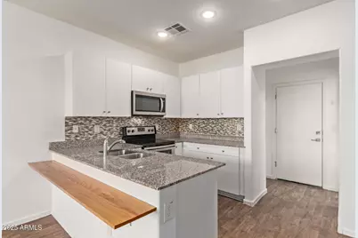 2323 E Huntington Drive, Phoenix, AZ 85040 - Photo 10