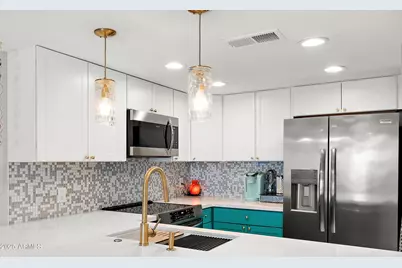 122 S Hardy Drive #8, Tempe, AZ 85281 - Photo 4