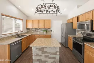 3833 W Misty Willow Ln, Glendale, AZ 85310 - Photo 4