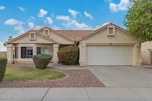 3680 S Acacia Dr, Chandler, AZ 85248 - Photo 2