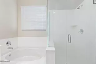 18421 N 65th Pl, Phoenix, AZ 85054 - Photo 10