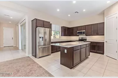 18421 N 65th Place, Phoenix, AZ 85054 - Photo 4