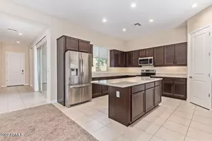 18421 N 65th Pl, Phoenix, AZ 85054 - Photo 4