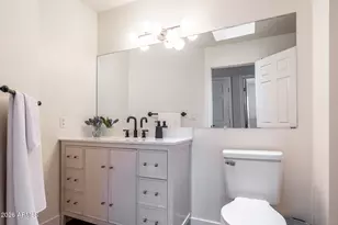 1404 E Rosemonte Dr, Phoenix, AZ 85024 - Photo 18