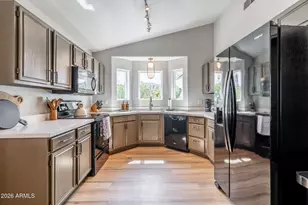 1404 E Rosemonte Dr, Phoenix, AZ 85024 - Photo 4