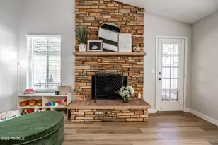 1404 E Rosemonte Dr, Phoenix, AZ 85024 - Photo 8