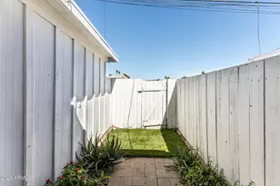 10362 W Oakmont Dr, Sun City, AZ 85351 - Photo 26