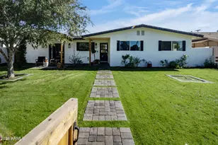 3109 N 41st Pl, Phoenix, AZ 85018 - Photo 2