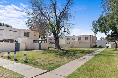 5202 N 42nd Lane, Phoenix, AZ 85019 - Photo 28