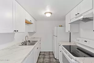 5202 N 42nd Ln, Phoenix, AZ 85019 - Photo 2