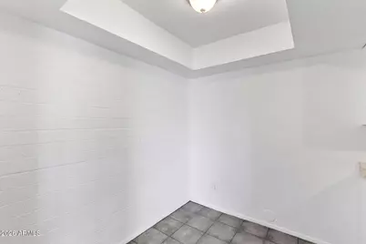 5202 N 42nd Lane, Phoenix, AZ 85019 - Photo 12