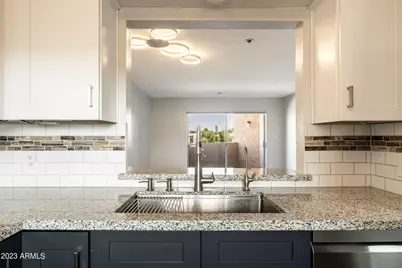 7494 E Earll Drive #Apt 304, Scottsdale, AZ 85251 - Photo 6