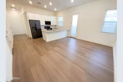 16746 W Cielo Grande Avenue, Surprise, AZ 85387 - Photo 10