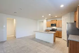 13602 W Copper Leaf Ln, Peoria, AZ 85383 - Photo 4