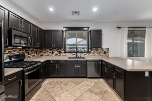 46065 W Meadows Ln, Maricopa, AZ 85139 - Photo 12