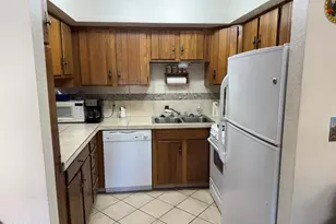 825 E Lancaster Cir, Florence, AZ 85132 - Photo 2