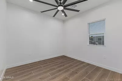 1802 W Carter Road, Phoenix, AZ 85041 - Photo 28