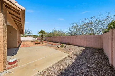 16011 N 35th Drive, Phoenix, AZ 85053 - Photo 38