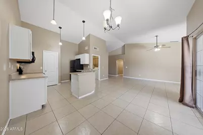 16011 N 35th Drive, Phoenix, AZ 85053 - Photo 8