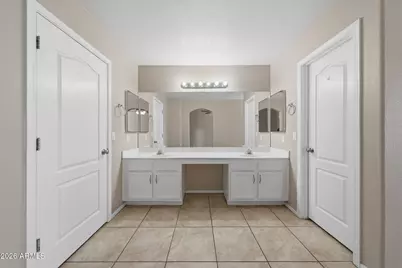 16011 N 35th Drive, Phoenix, AZ 85053 - Photo 32