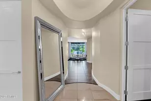 8 Biltmore Estate, Phoenix, AZ 85016 - Photo 8