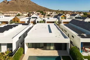 1729 E Winchcomb Dr, Phoenix, AZ 85022 - Photo 42