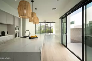 1729 E Winchcomb Dr, Phoenix, AZ 85022 - Photo 12