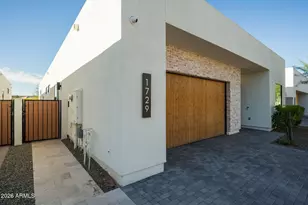 1729 E Winchcomb Dr, Phoenix, AZ 85022 - Photo 2